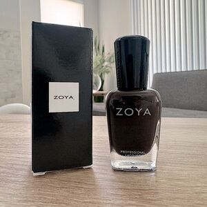 New! 💅🏻 ZOYA Professional Lacquer Chemical-Free Nail Polish in KATERI 15mL
